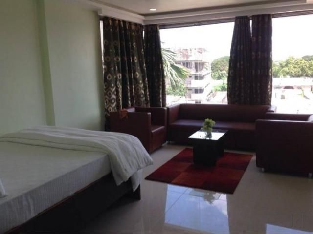 A Hotel & Convention Center Luxury 9