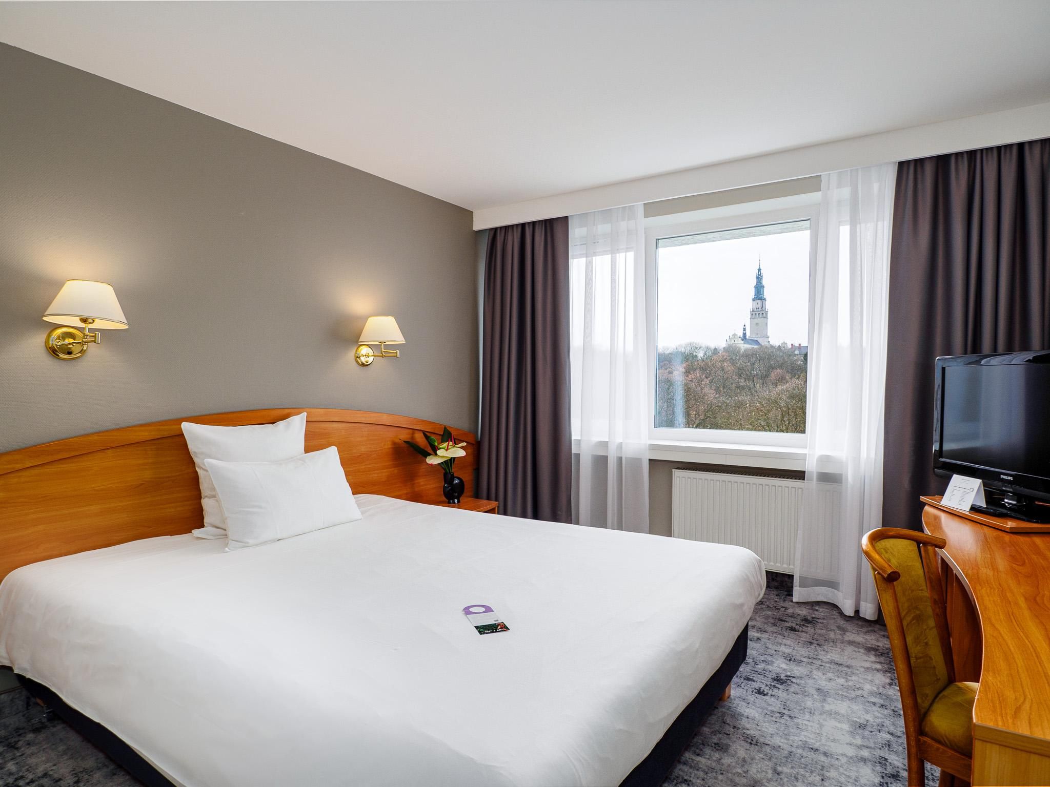 Superior Room with 1 double bed, Park view