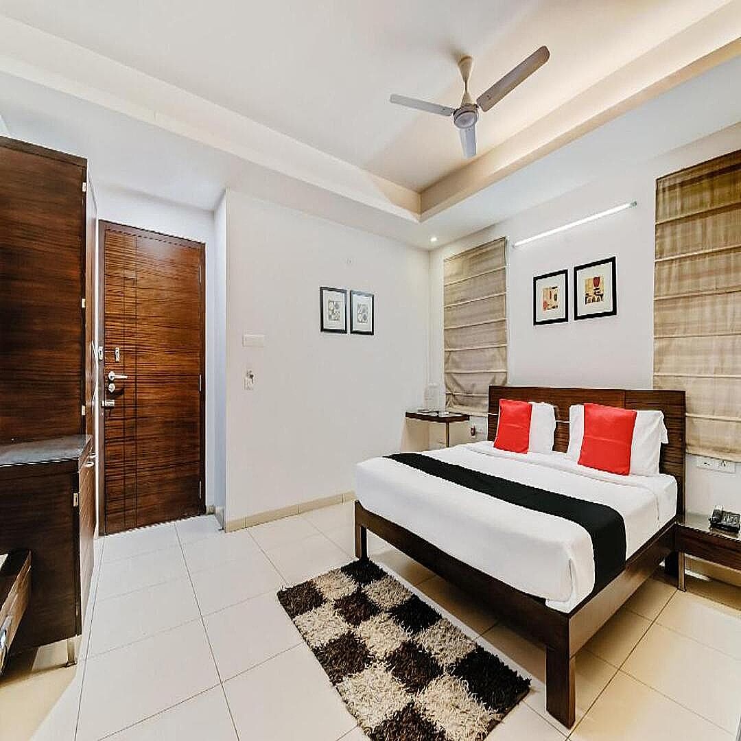 FabHotel Hill View II Executive Room