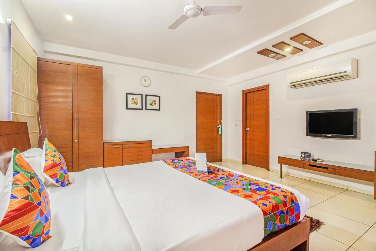 undefined FabHotel Hill View II 9