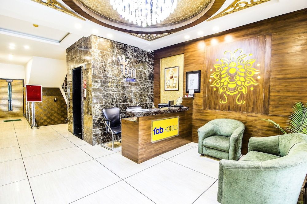 FabHotel Le Monarque Piccadily Chowk