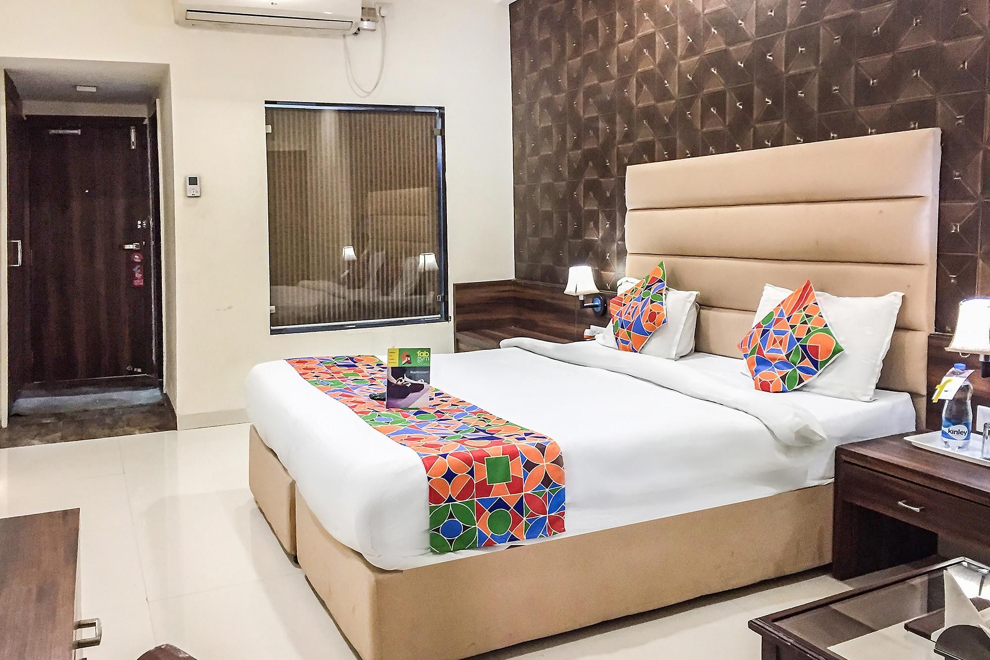  FabHotel Prime President Deluxe Double Room 8