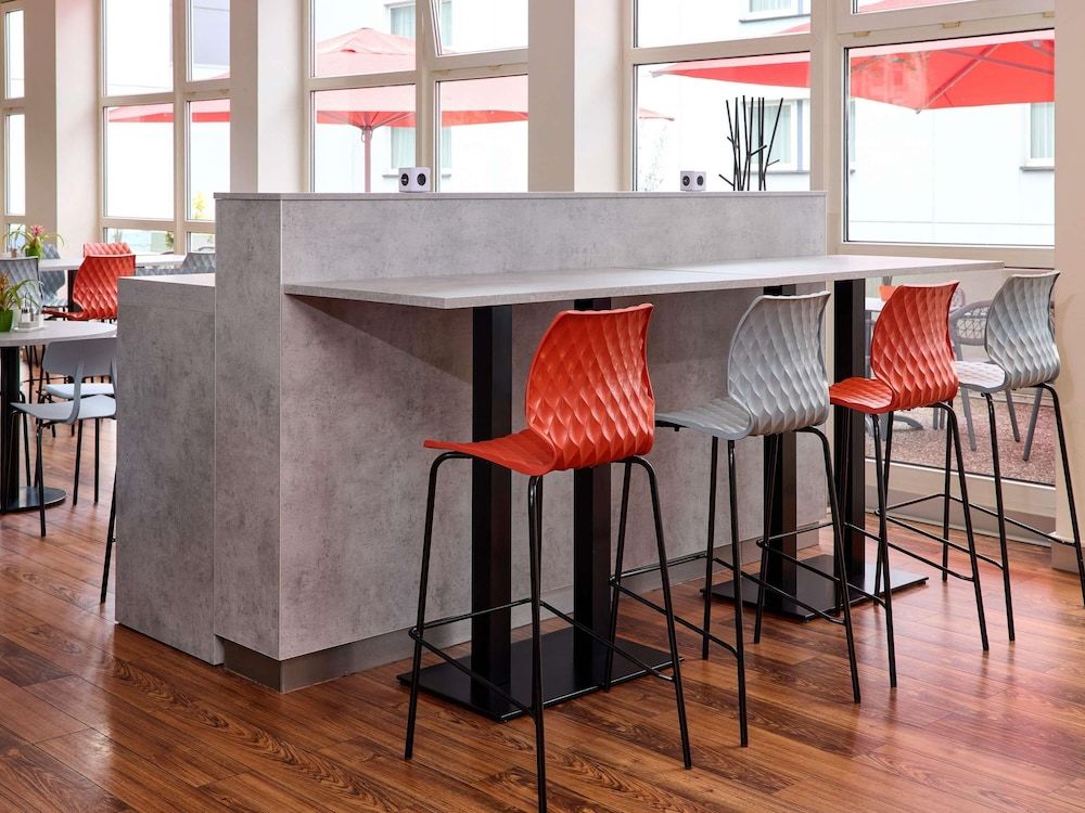 undefined ibis Düsseldorf Hauptbahnhof 9