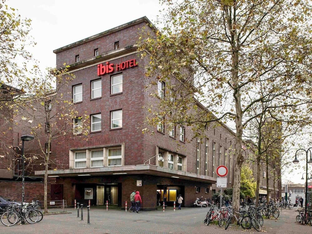 undefined ibis Düsseldorf Hauptbahnhof 7