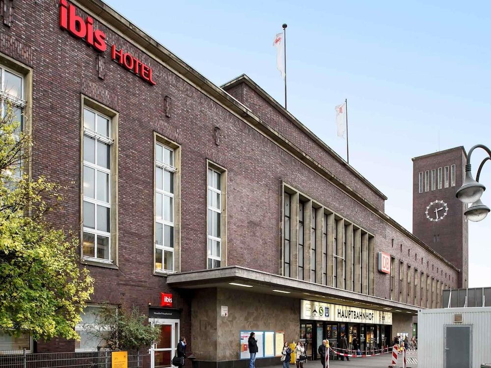 undefined ibis Düsseldorf Hauptbahnhof 3
