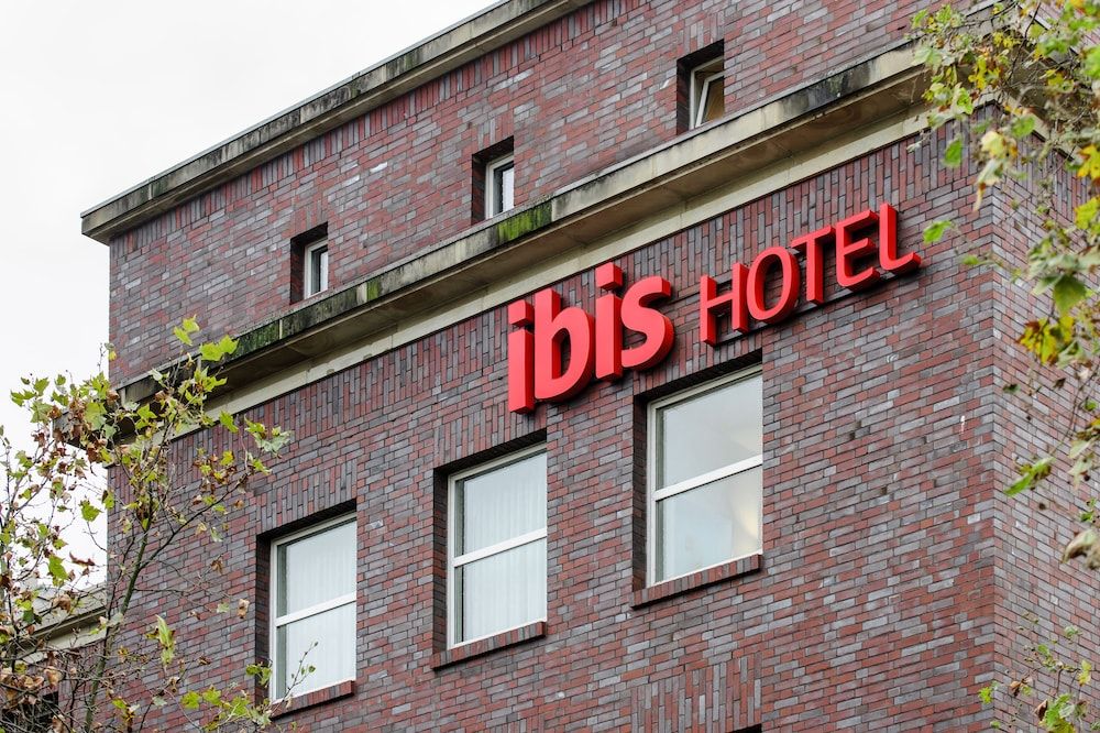 undefined ibis Düsseldorf Hauptbahnhof 2