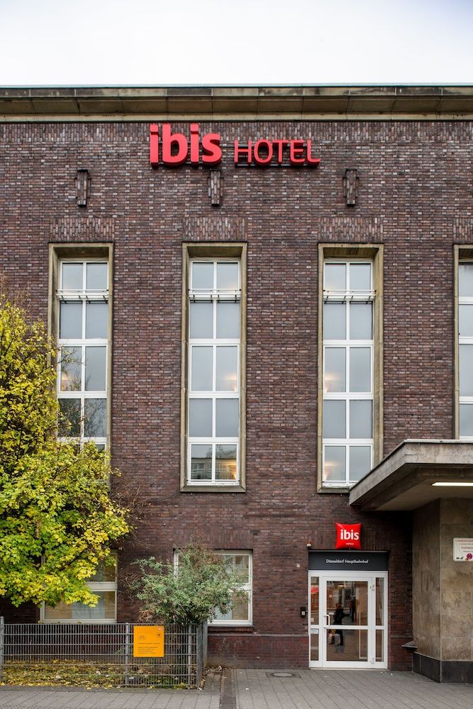 undefined ibis Düsseldorf Hauptbahnhof 4