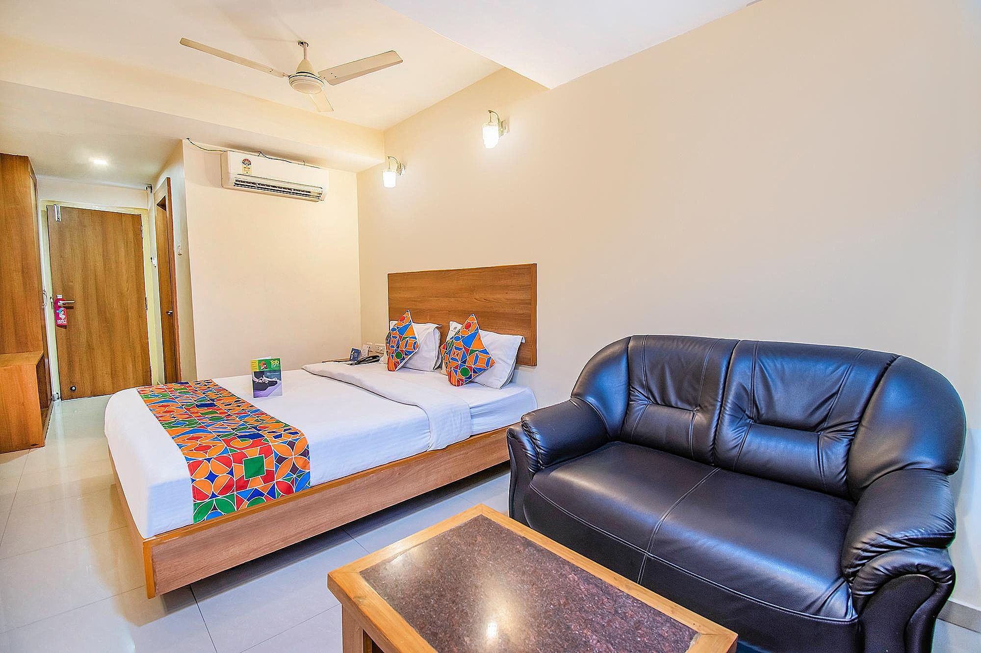 undefined FabHotel Jansi Deluxe 5
