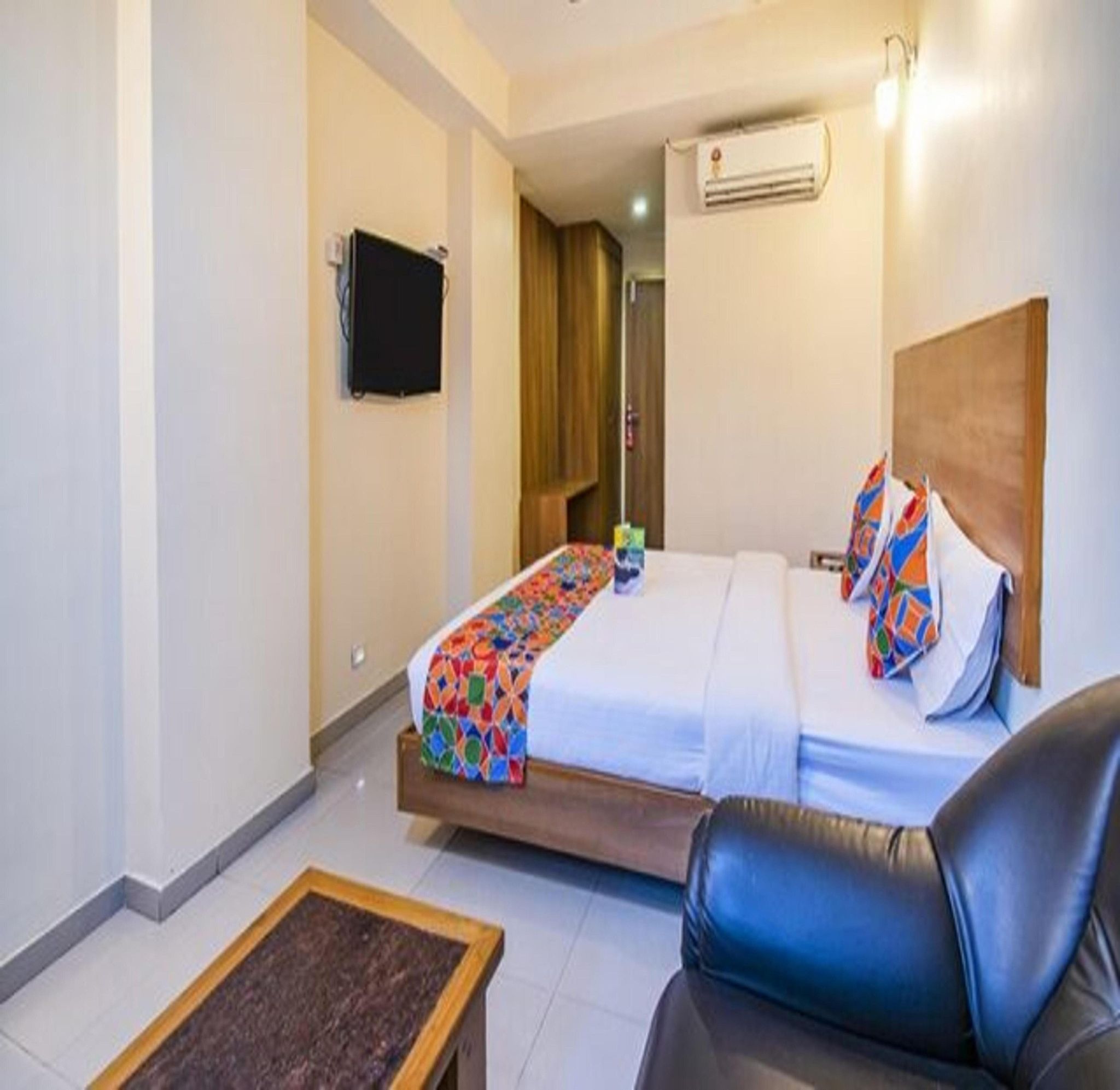 FabHotel Jansi Deluxe Deluxe Double Room 15