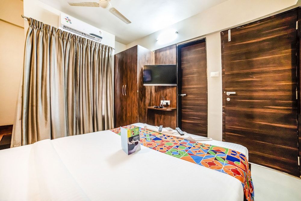 FabHotel Icon Bliss Kharadi Deluxe Double Room, 1 Double Bed, Non Smoking 7