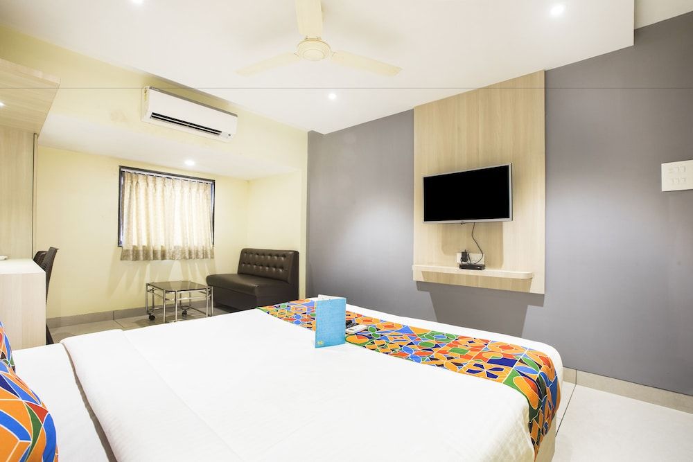 undefined FabHotel Pranava Navi Mumbai 7