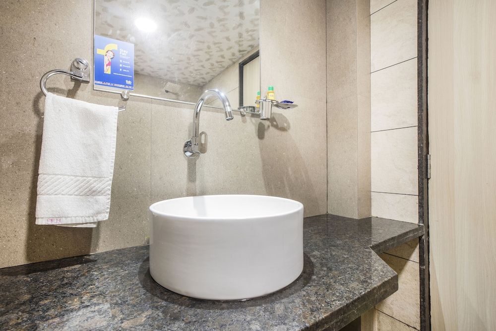 FabHotel Pranava Navi Mumbai Executive Room 9