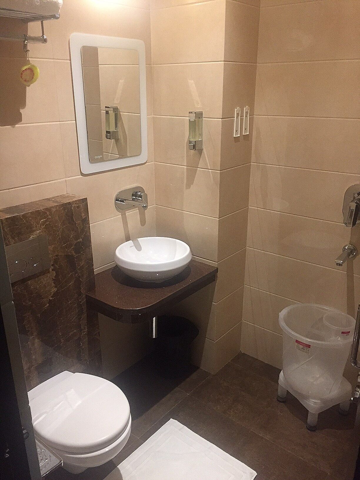 Hotel Urban Galaxy Near Golden Temple Deluxe Double Room 16