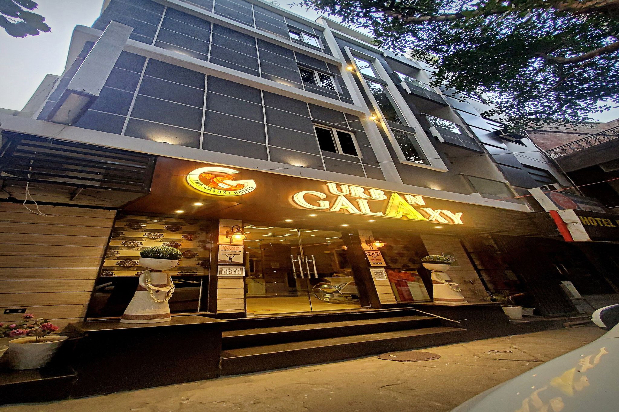 Hotel Urban Galaxy Near Golden Temple