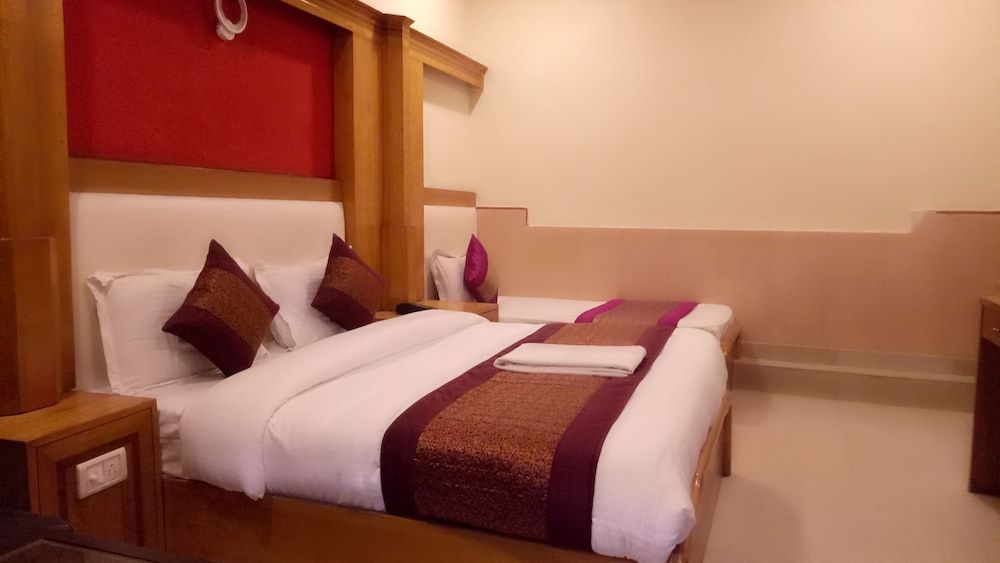 Hotel Kumar Palace Deluxe Double Room 7