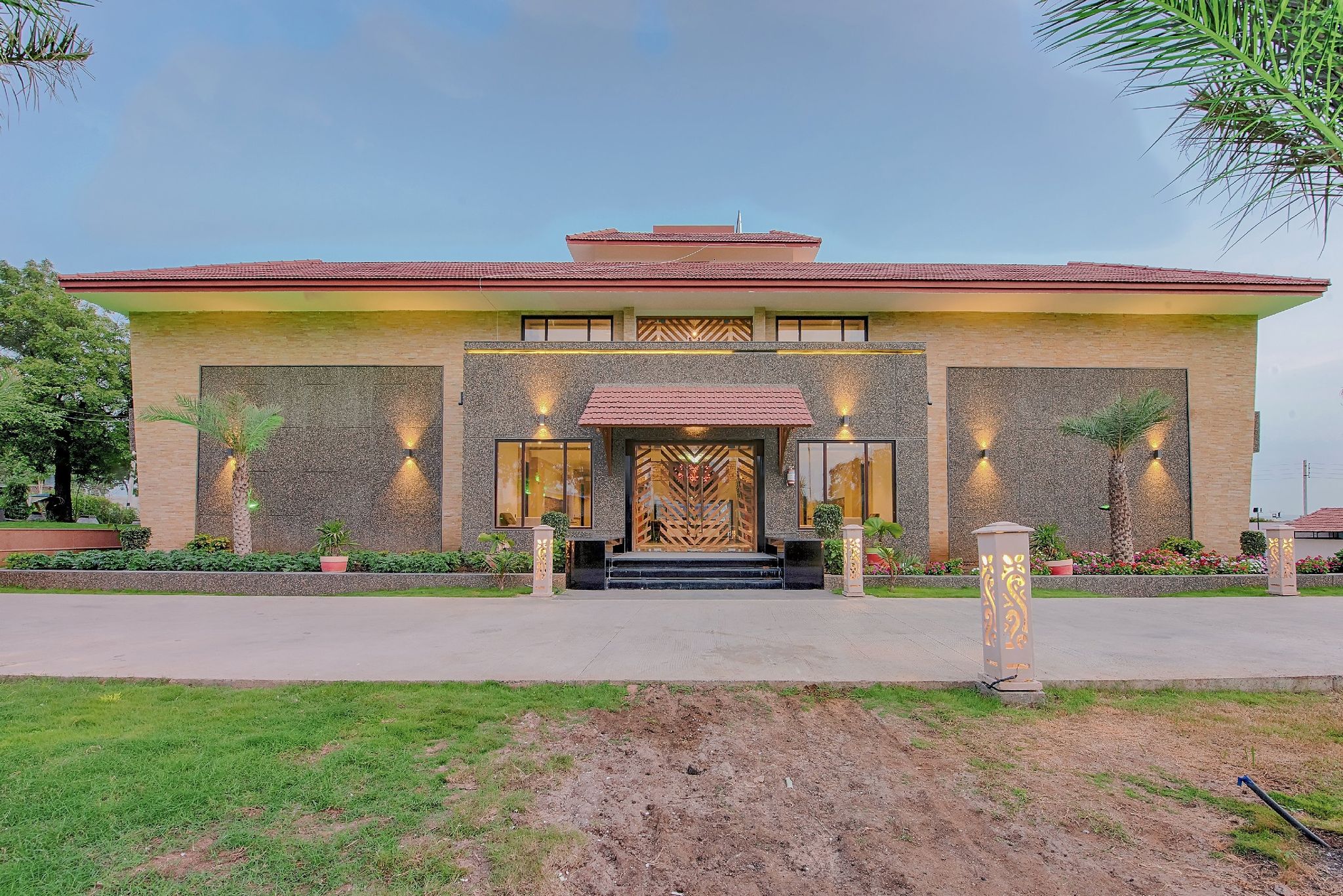 Crescent Spa And Resorts