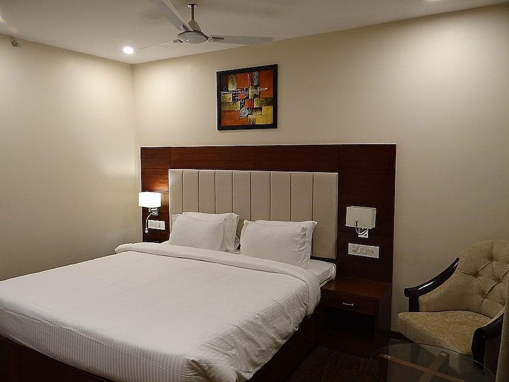 Executive Double Room, City View