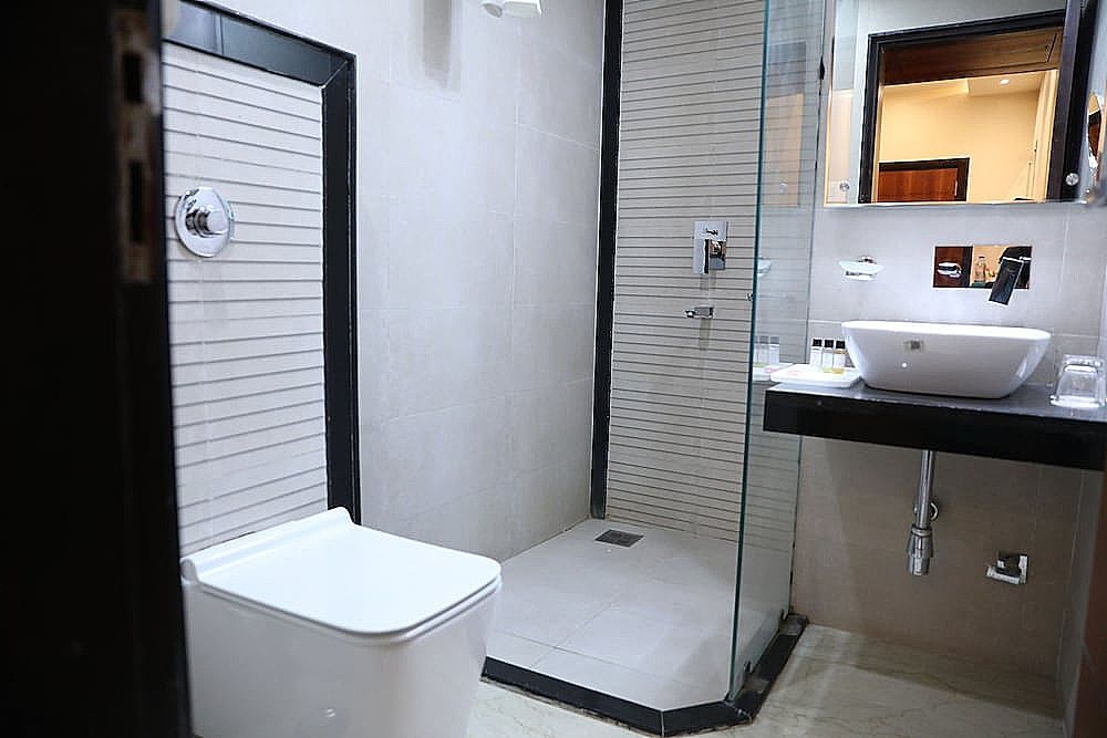 Hotel Tridev Deluxe Room 11