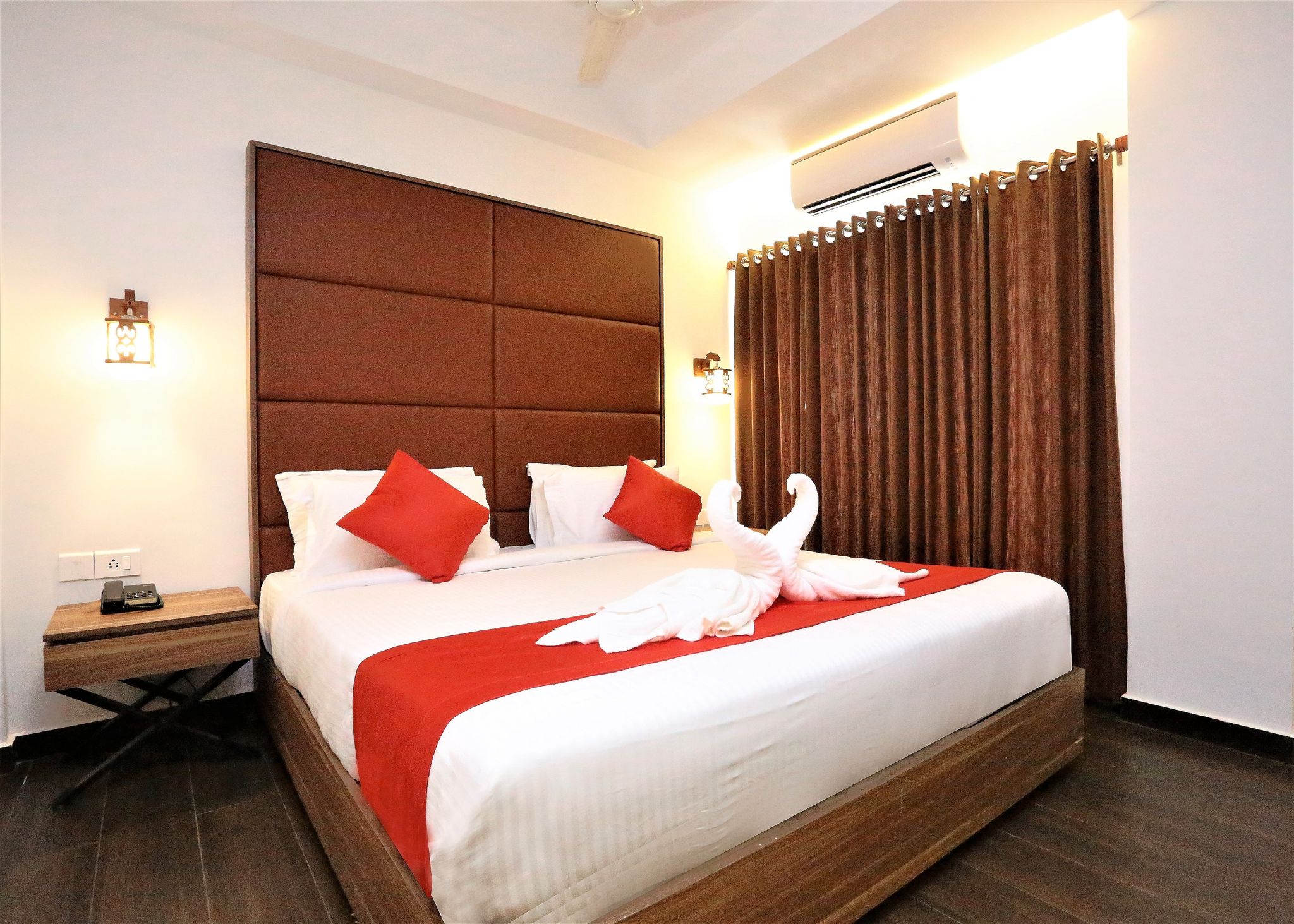 undefined Crown Suites 5