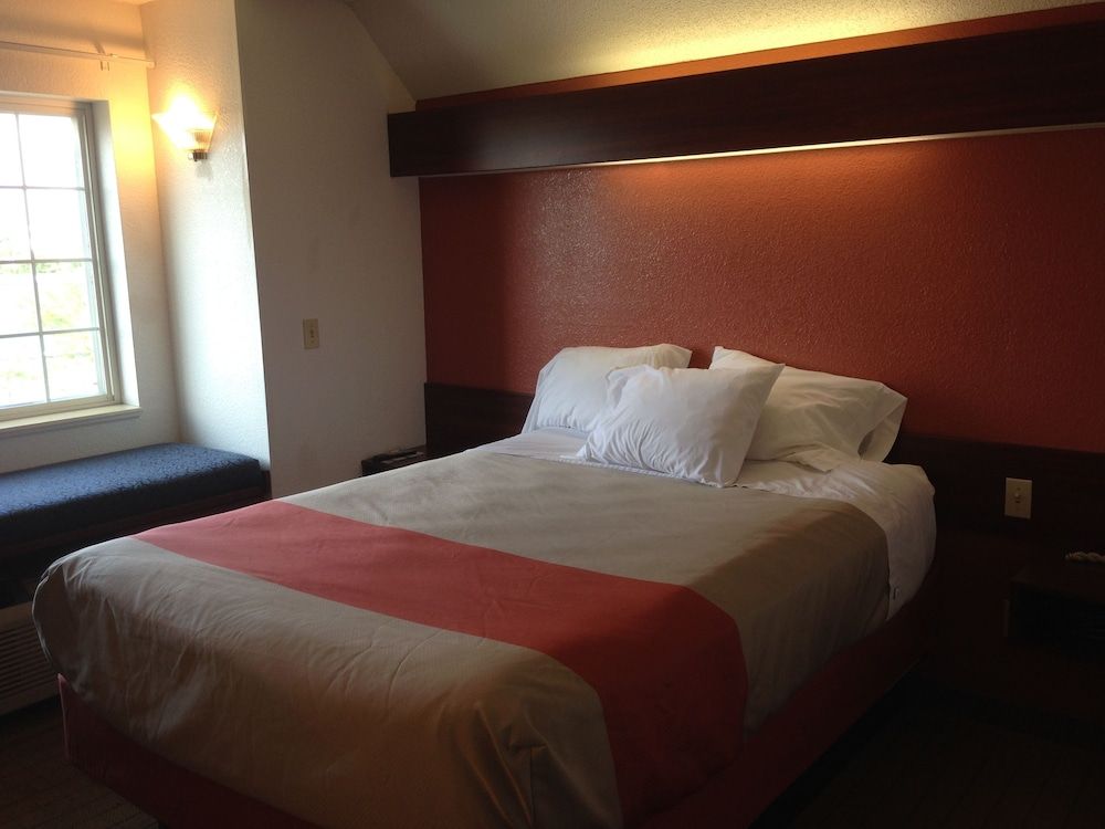 Standard Room, 1 Queen Bed, Non Smoking