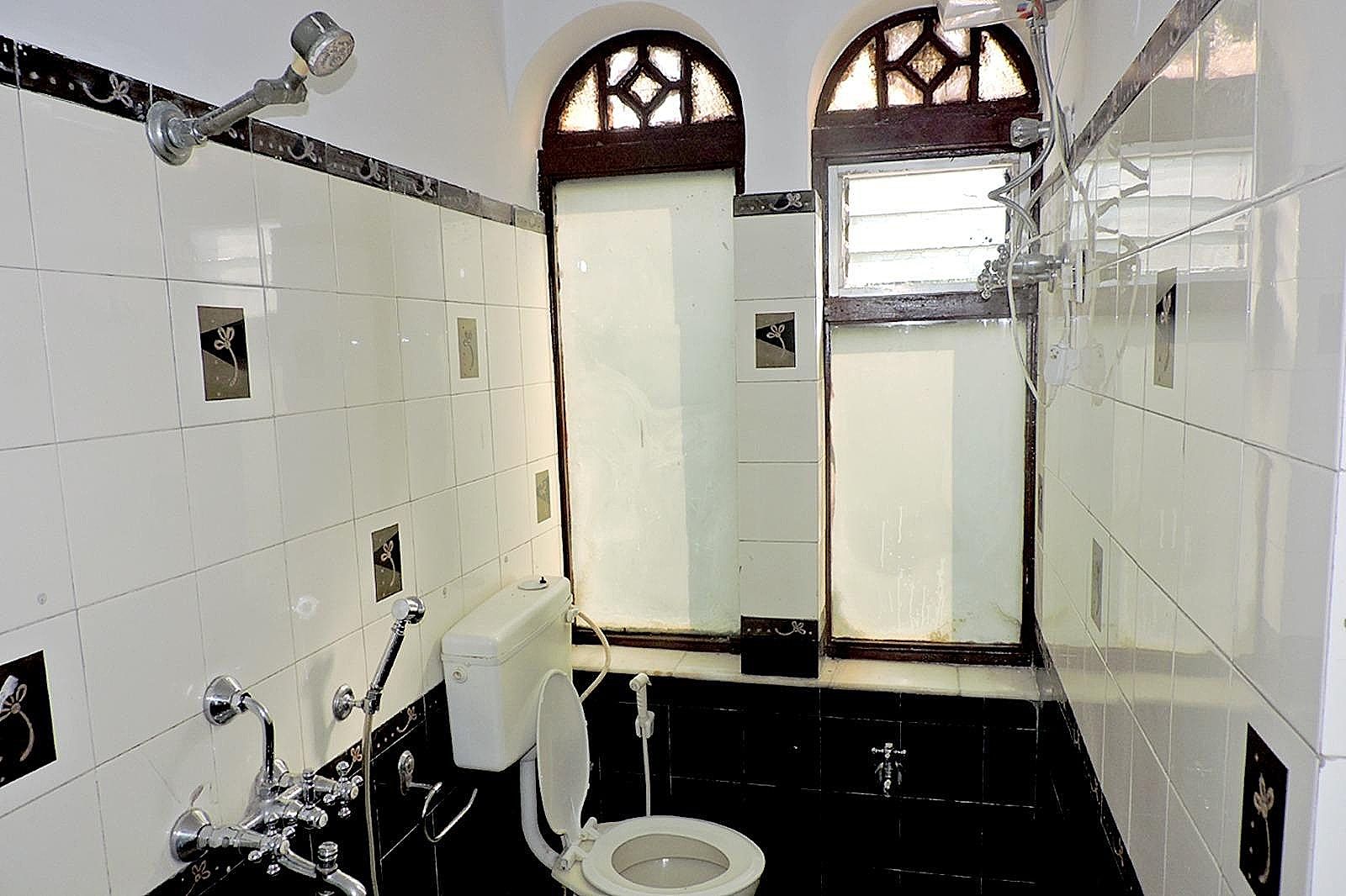 Raviz Hotel Economy Room 2