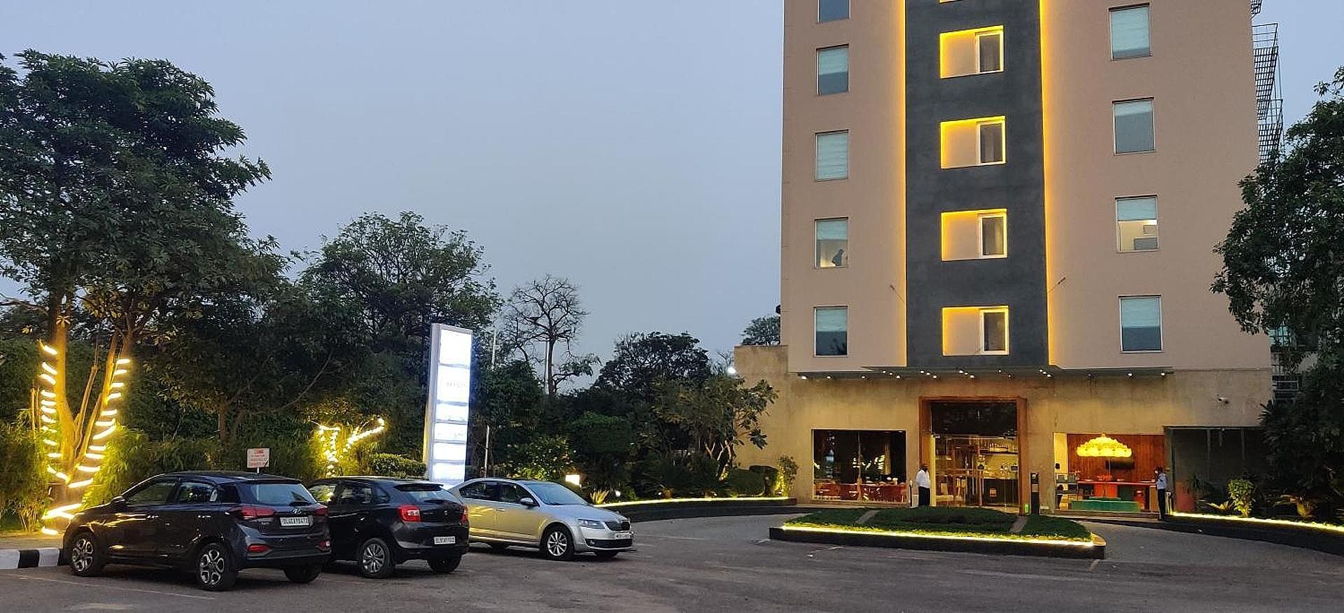 undefined Golden Tulip City Centre Gurgaon 9