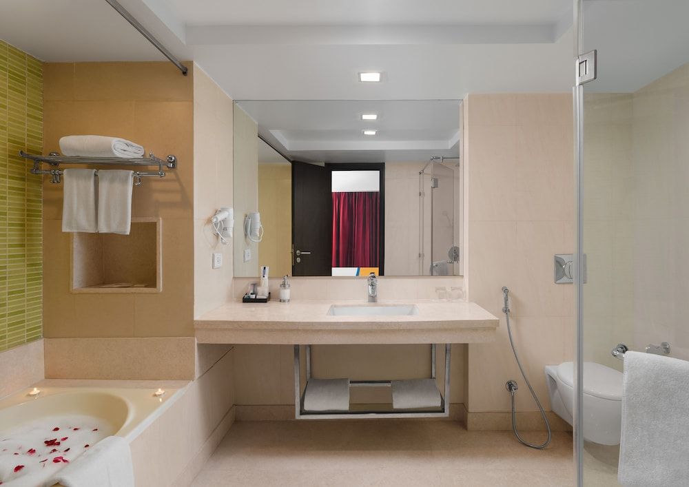 Junior Suite, 1 King Bed