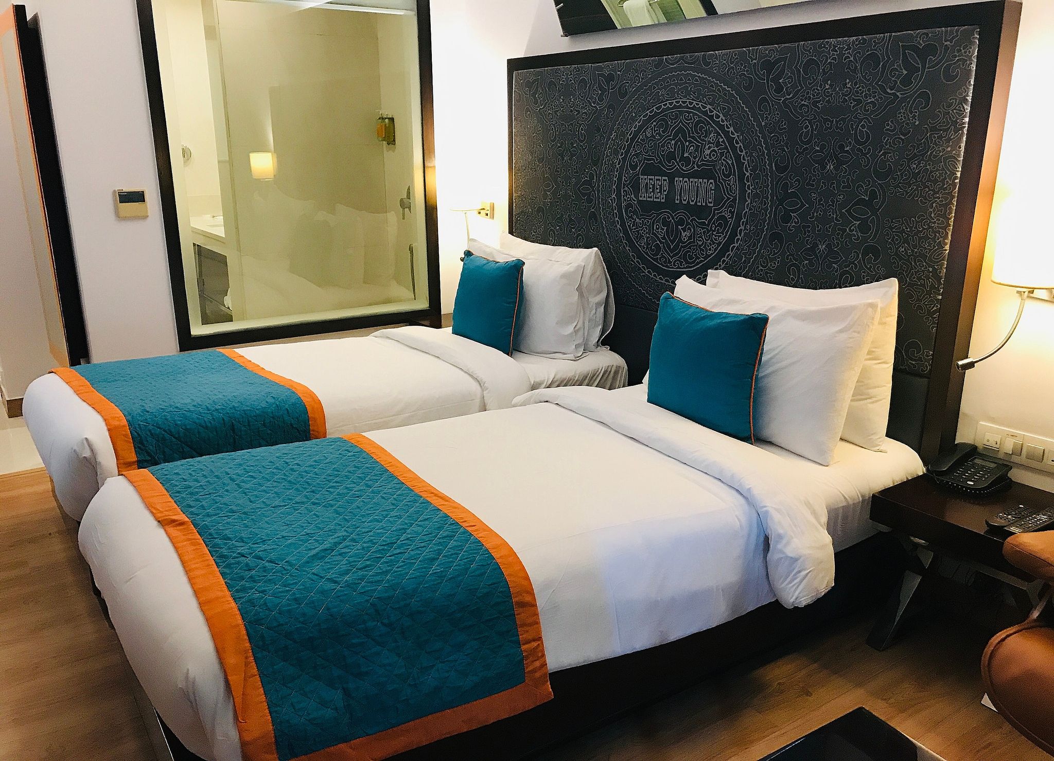 Golden Tulip City Centre Gurgaon Deluxe Room 6