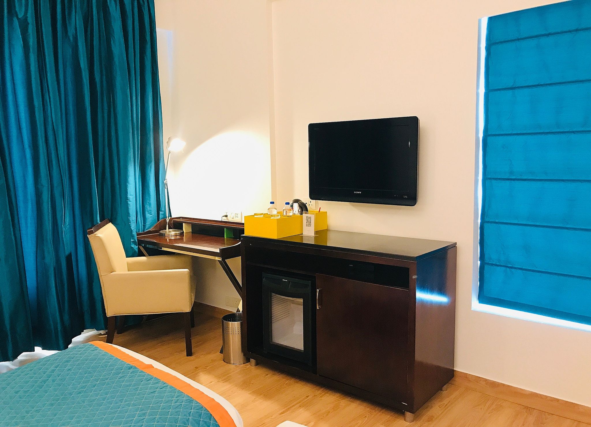 Golden Tulip City Centre Gurgaon Deluxe Room 20