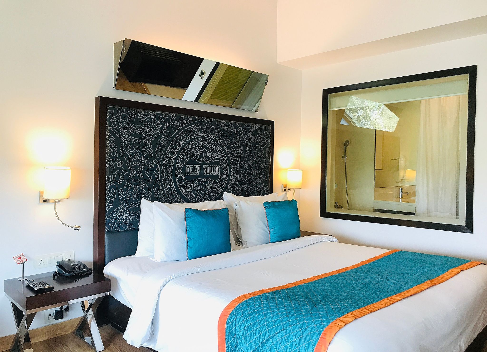 Golden Tulip City Centre Gurgaon Deluxe Room 14