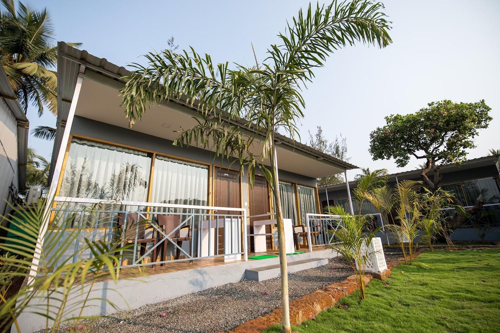 undefined Treebo Lands End Beach Resort Morjim 6
