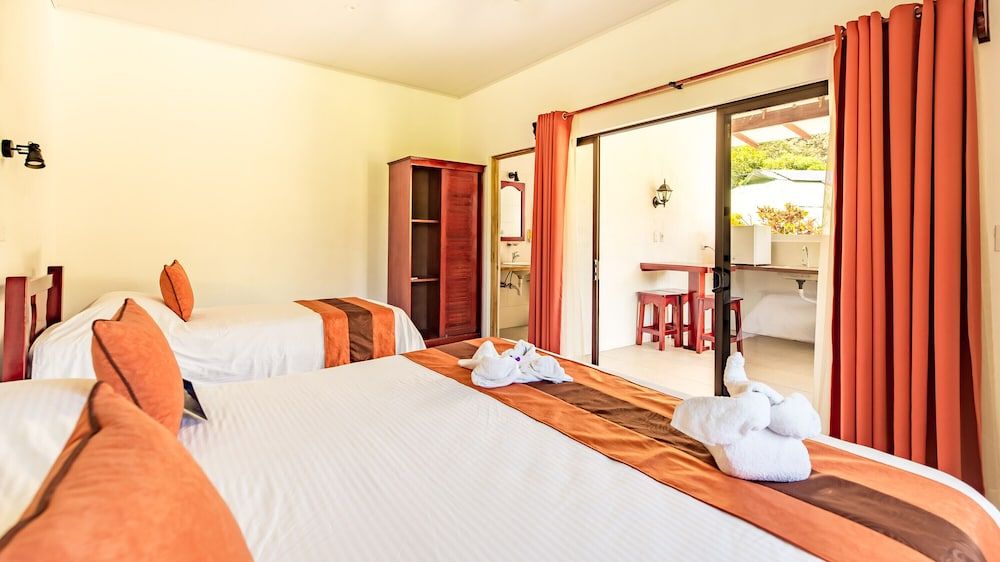 Villas Rio Mar Superior Room 2