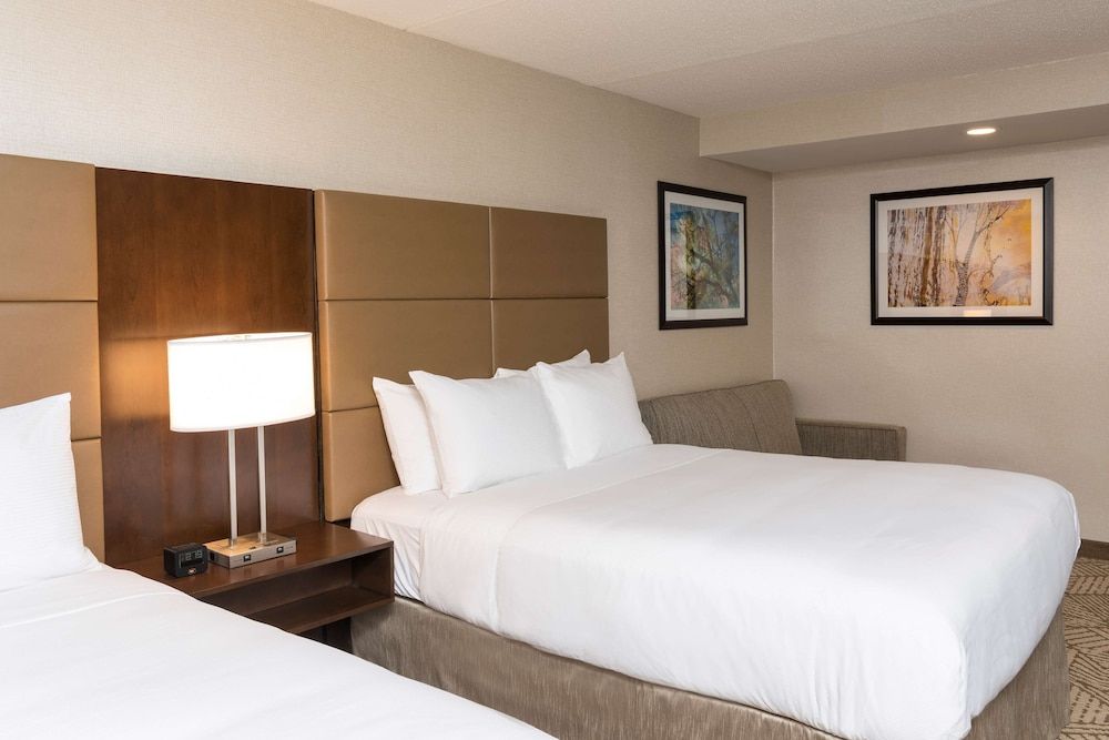 Deluxe Room, 2 Queen Beds, Non Smoking