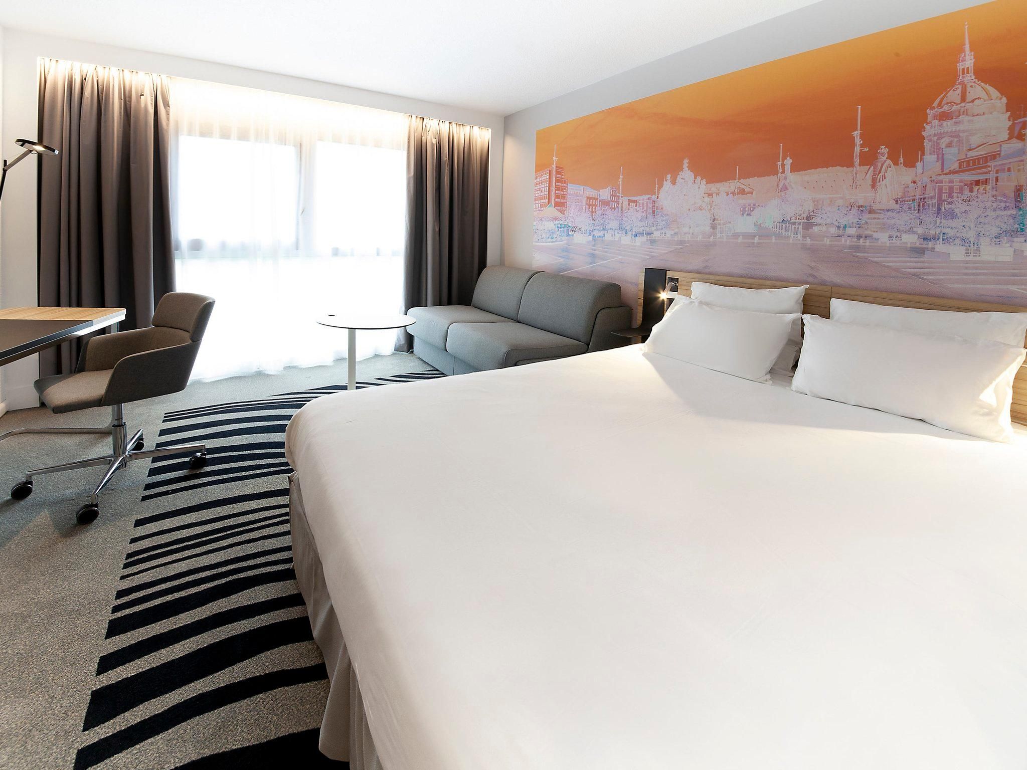 Superior room w/ a double bed & sofa that can b e converted into double bed