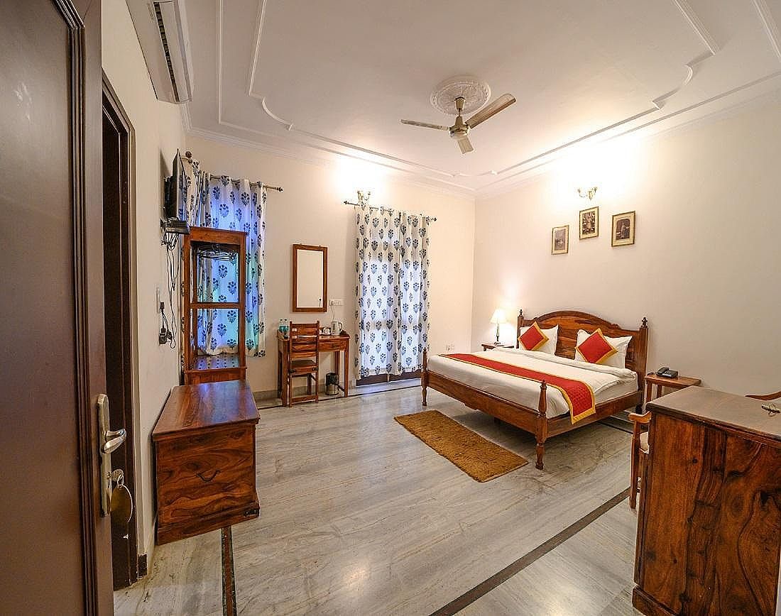 Harsoli Haveli Deluxe Room 13