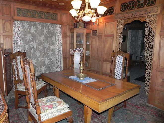 undefined Shabrose Heritage Houseboats 3