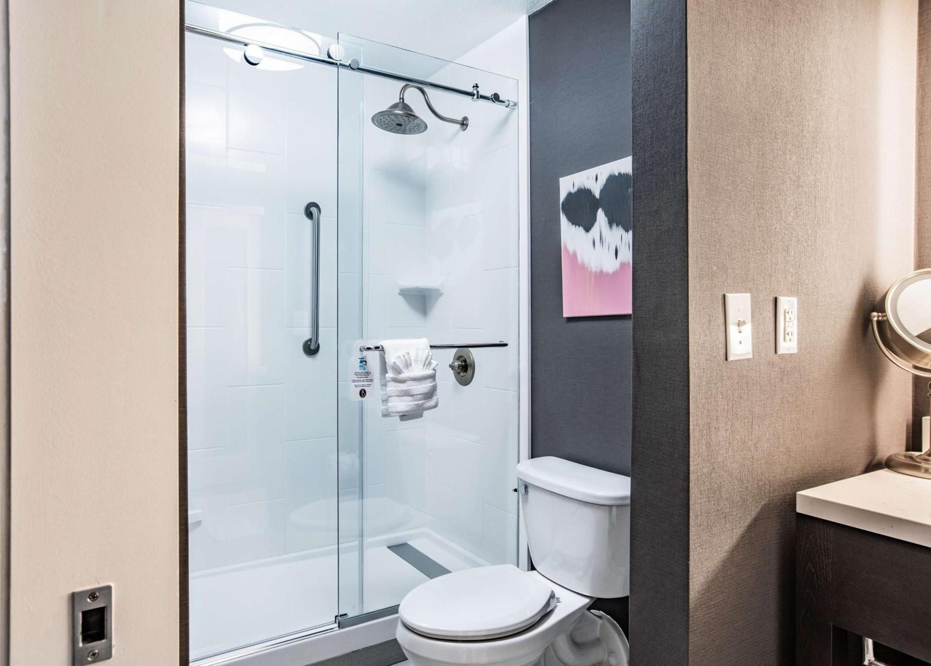 1 King 2 Room Suite