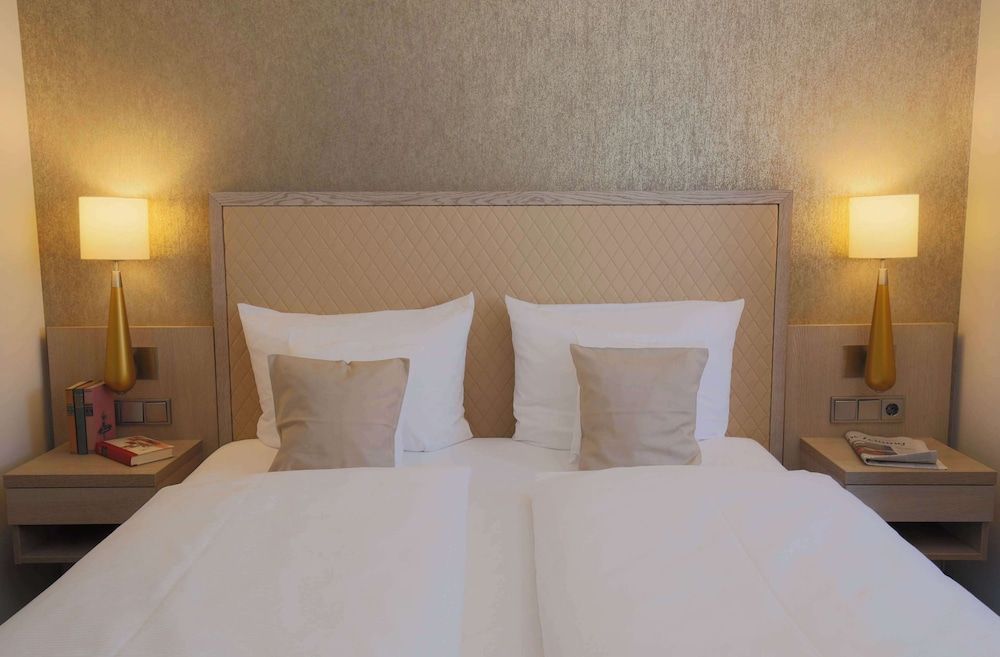 Hotel Bayerischer Hof Miesbach, BW Premier Collection Classic Room, 1 Double Bed (Converts to 2 Twin Beds) 2