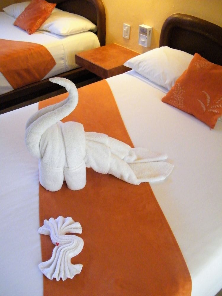 Hotel Lunasol Standard Double Room 12