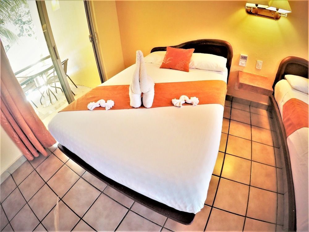 Hotel Lunasol Standard Double Room 3