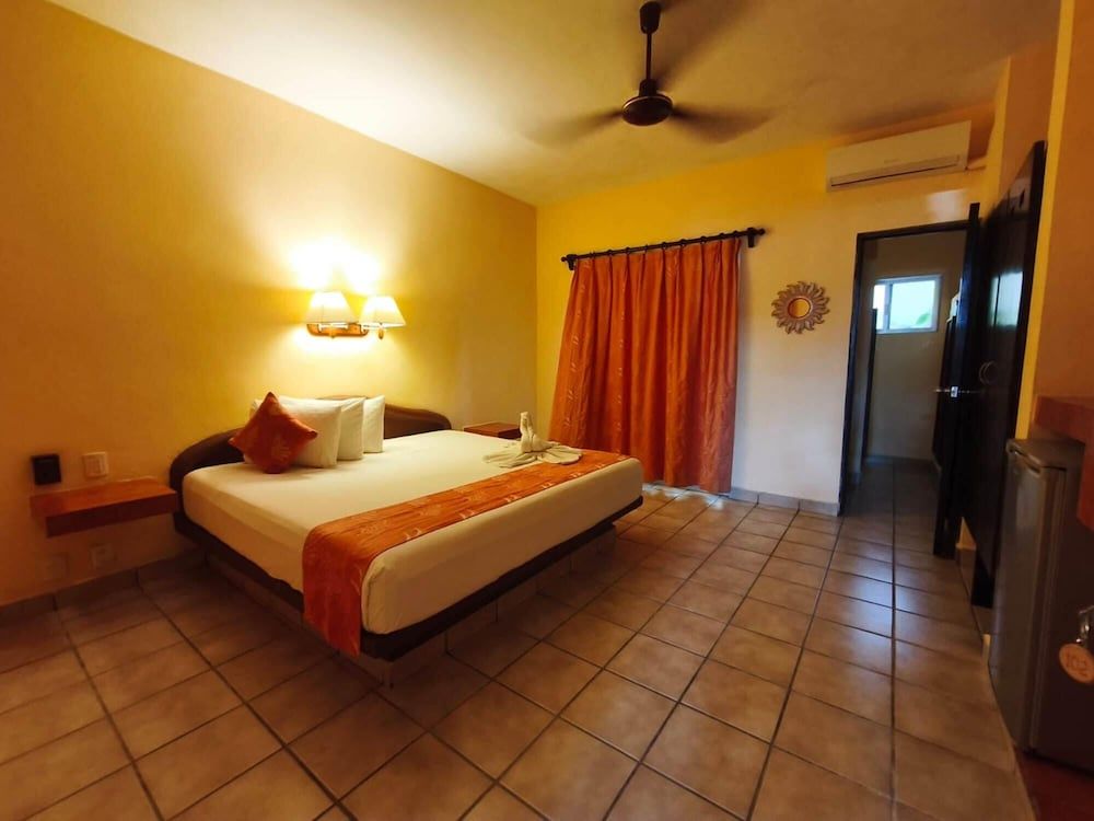 Hotel Lunasol Standard Room 3