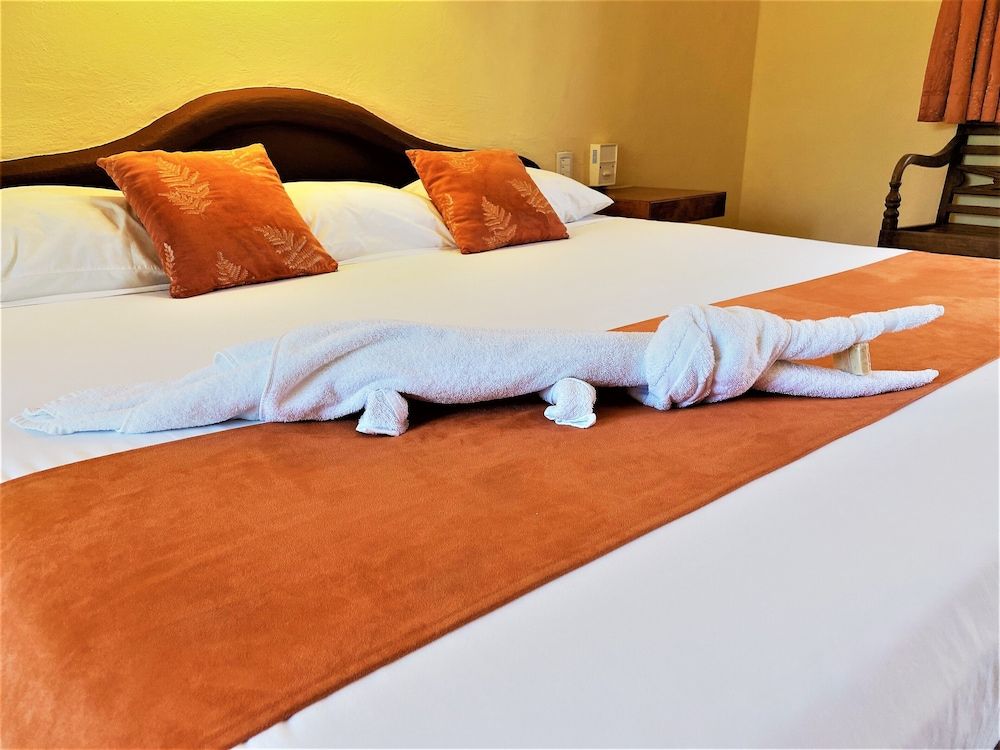 Hotel Lunasol Standard Double Room 11