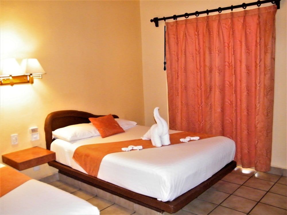 Hotel Lunasol Standard Double Room