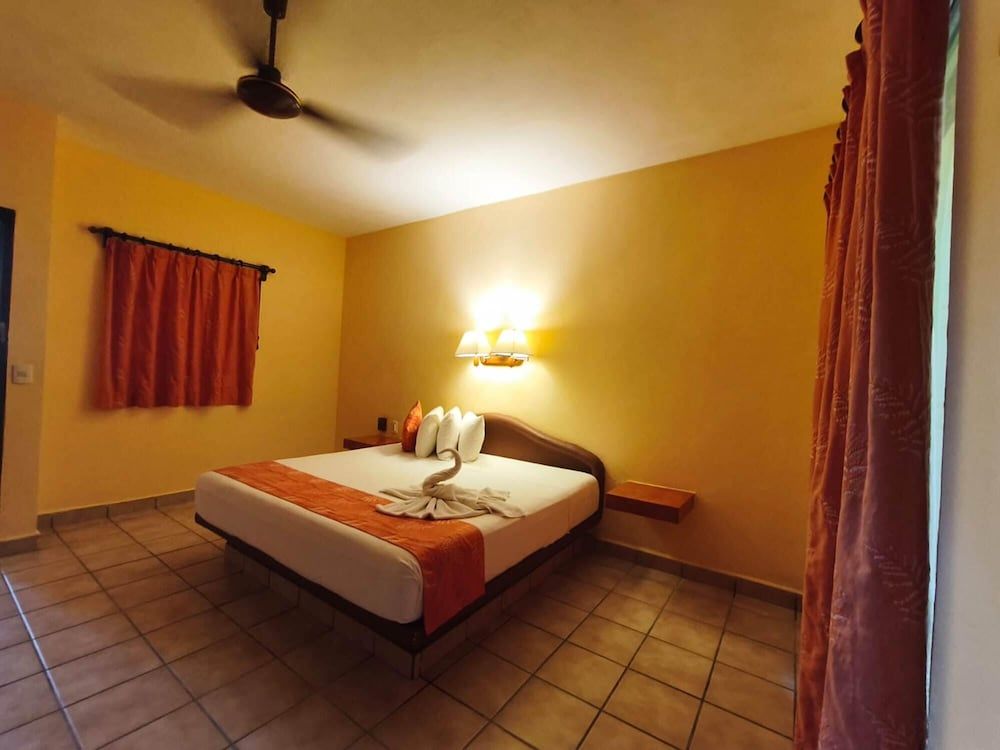 Hotel Lunasol Standard Room 2