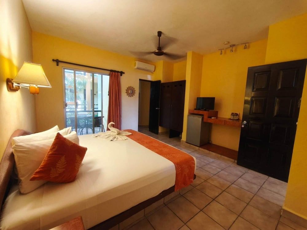 Hotel Lunasol Standard Room