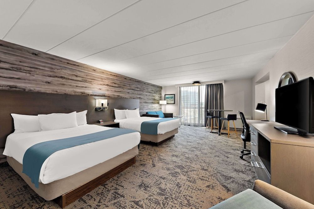 Suite, 2 Queen Beds, Non Smoking, Balcony (Walk-in Shower;Larger Room)