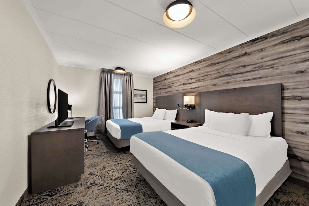 Best Western Parkway Hotel Toronto North Suite, Multiple Beds, Non Smoking, Kitchenette (Walk-in Shower;Larger Room) 4