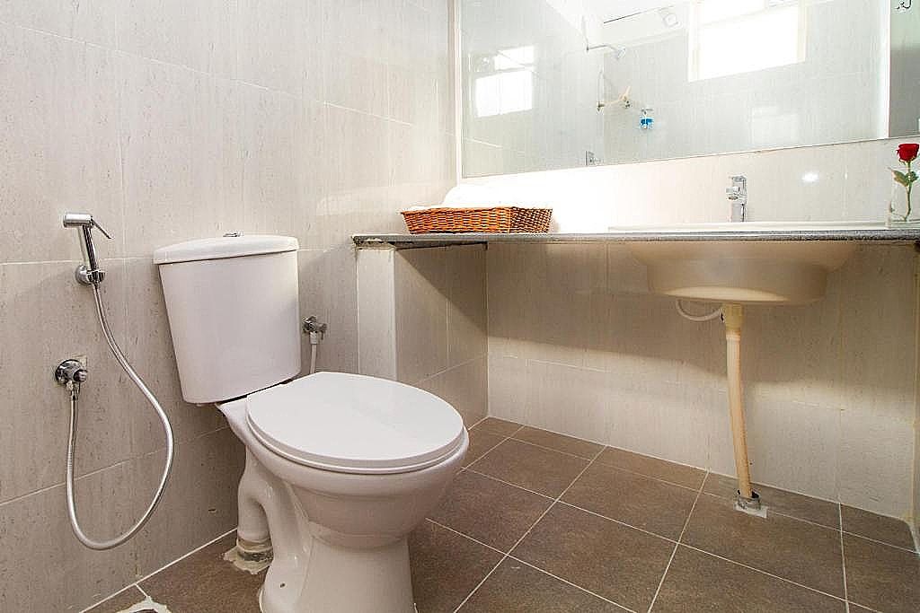 Sanctum Suites Whitefield Bangalore Deluxe Queen Room 5