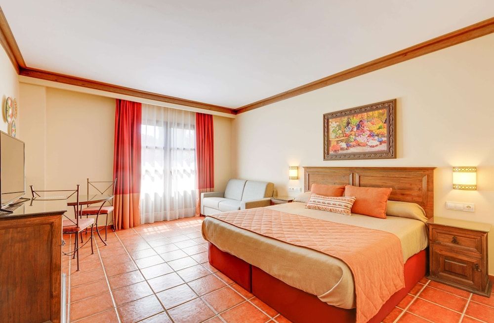 Standard Room, 2 adults (Port Aventura tickets & 1 Ferrari Land ticket)