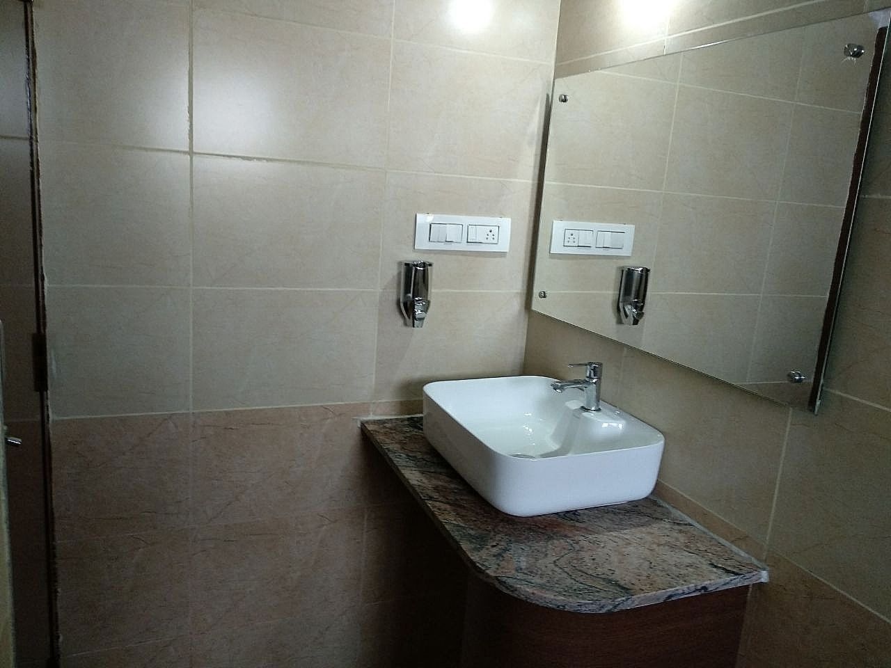 Hotel Coastal King Superior Room 3